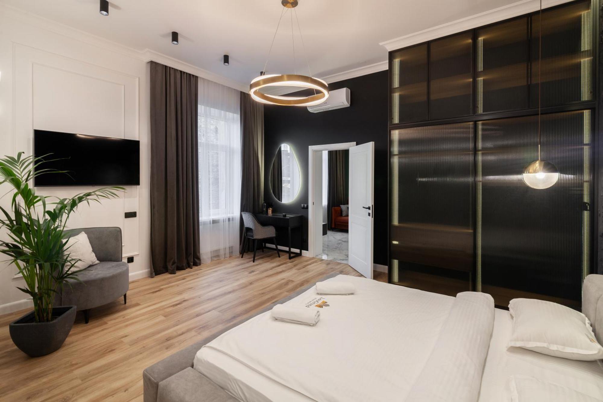 Leogrand Apartments On Franka 35 Lemberg Exterior foto